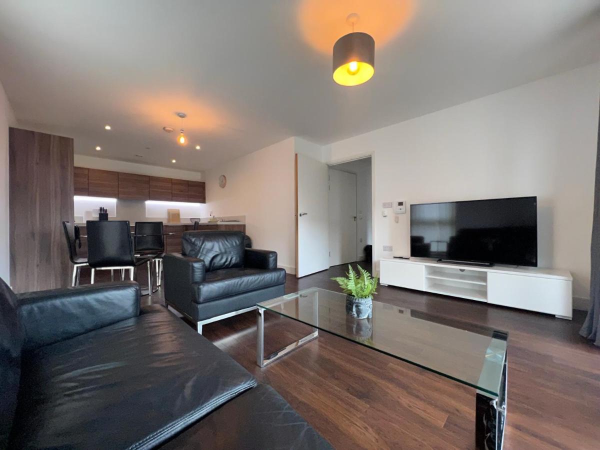 Modern 2Br 2Ba Apt Wparking Sleeps 6 Comfortably 런던 외부 사진